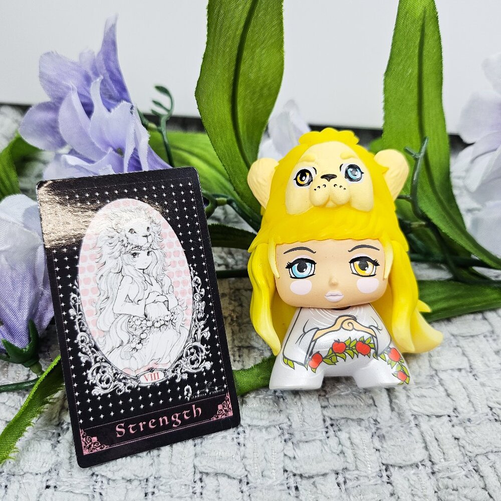 Kidrobot Arcane Divination Lost Cards Strength Figure w/ Card Mix 'n Match 3/$30